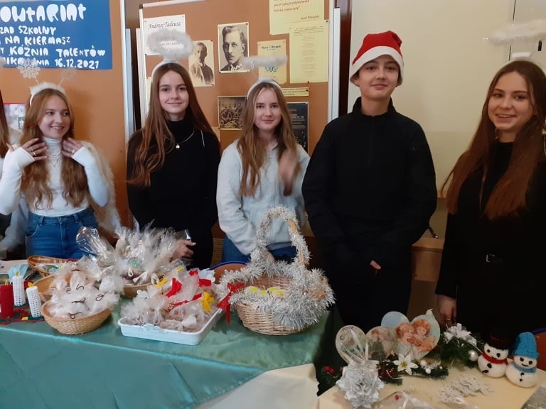 Kiermasz świąteczny „Kuźnia Talentów Ekonomika”