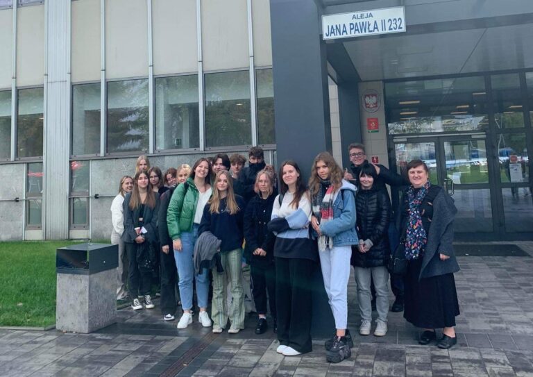 2D i 2F na „Świętoszku” Moliera