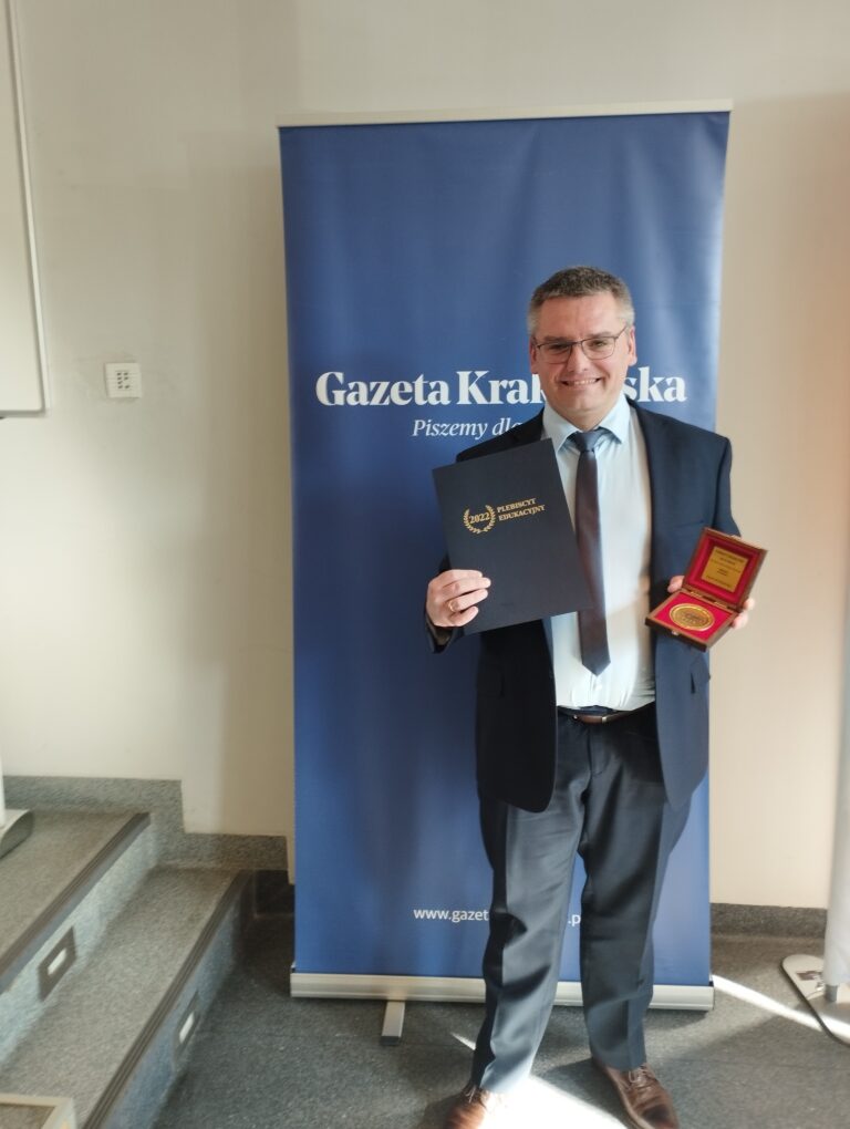 Nagroda dla p. Marcina Maciuka podczas gali finałowej Plebiscytu Edukacyjnego