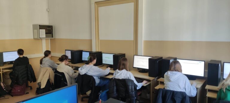 Sukces naszej uczennicy w Olimpiadzie Zdrowia PCK
