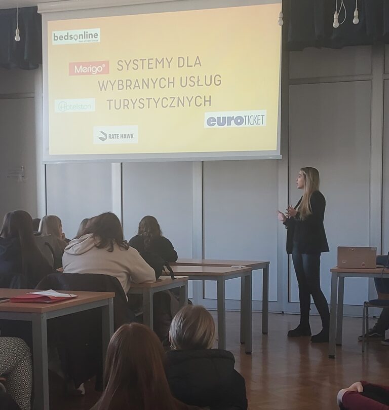 Prelekcja przedstawicieli Biura Podróży „Urlop w raju”
