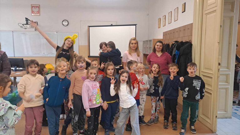 „Wędrówka po świecie zawodów” – Przedszkolaki w naszej szkole