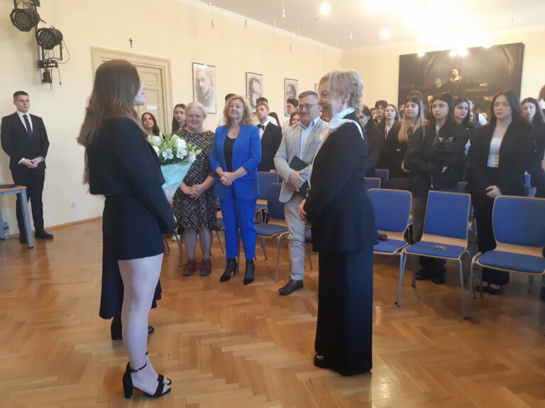 Pożegnanie maturzystów