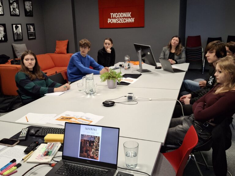 Warsztaty w „Tygodniku Powszechnym” w ramach programu „Młodzi Samorządowcy w akcji”