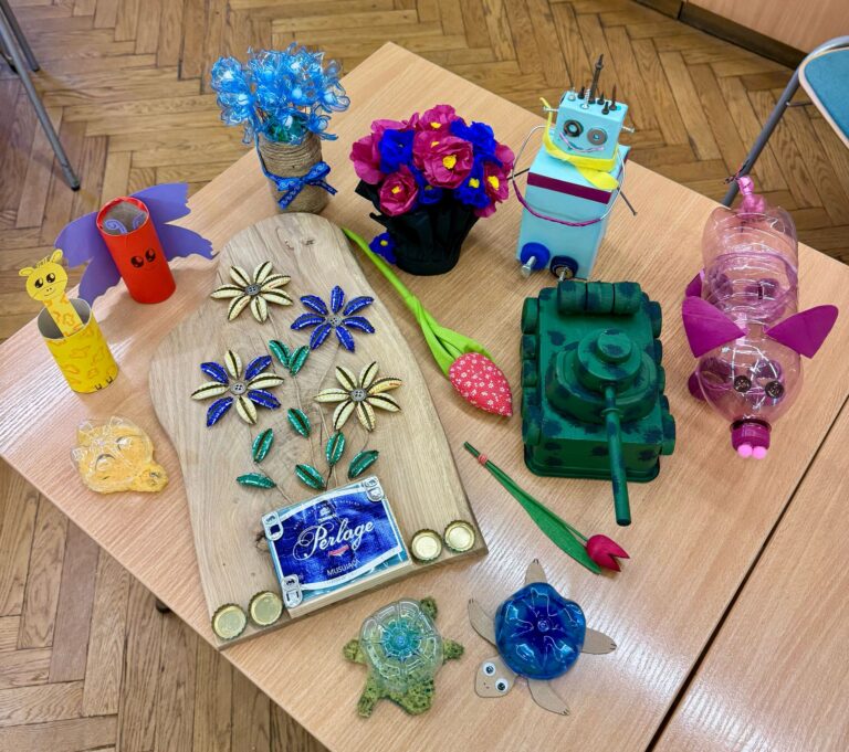 Konkurs „Zrób coś kreatywnego z materiału recyklingowego”