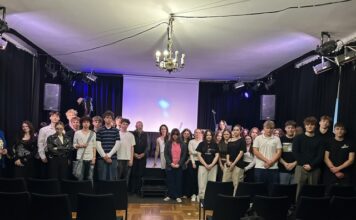 3A i 3F na spektaklu „COŚ WAM POWIEM”